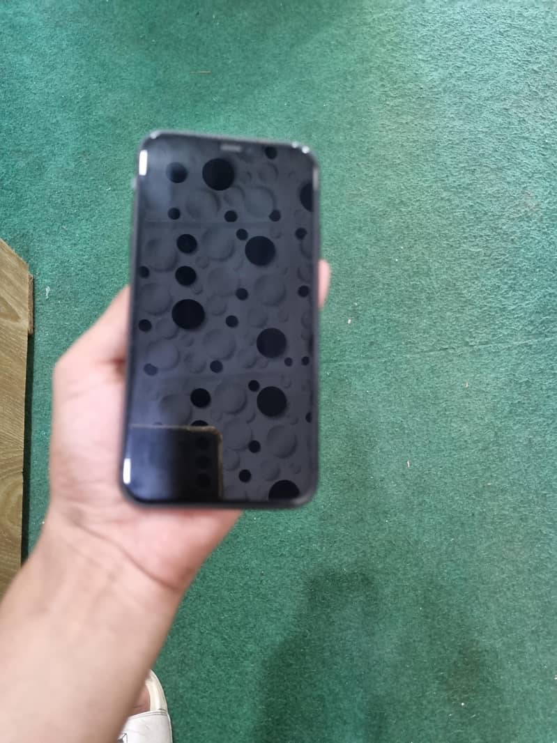 Apple iPhone 11 1
