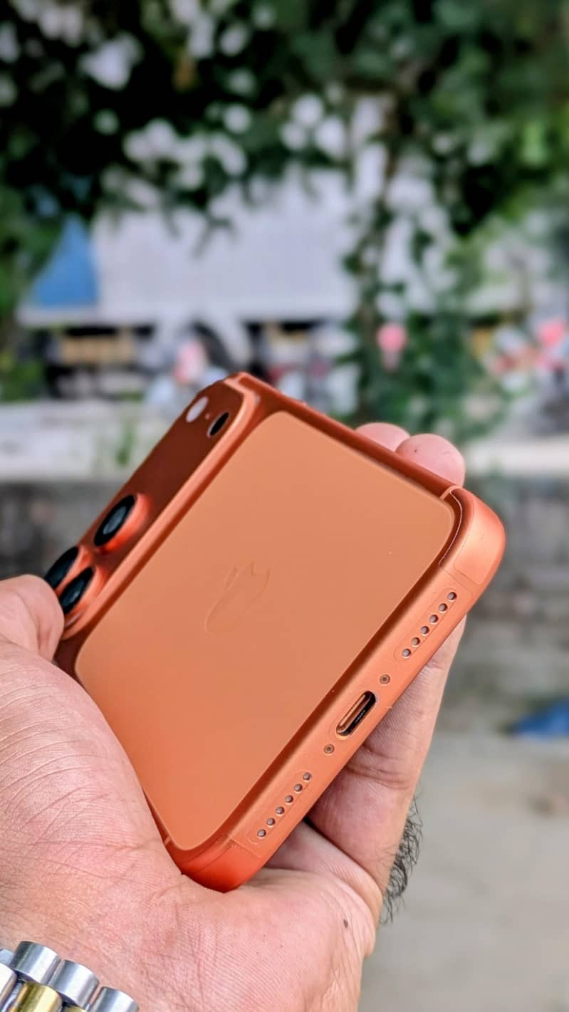 Apple iPhone 17 Pro Max 2