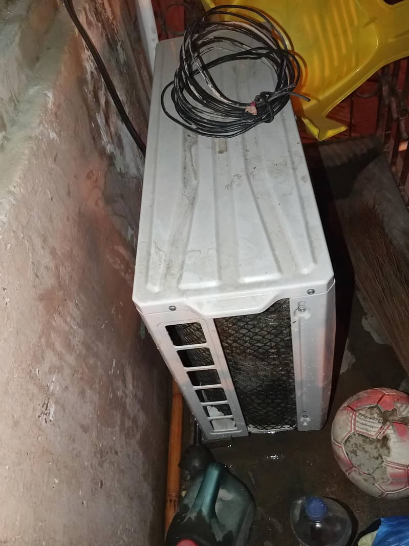 split Ac 1