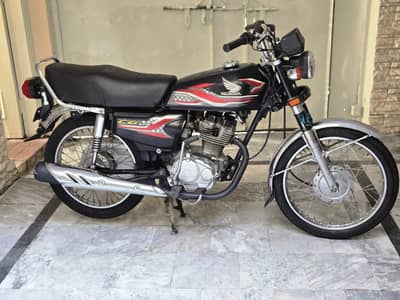 Honda 125 model 2016 Lahore number