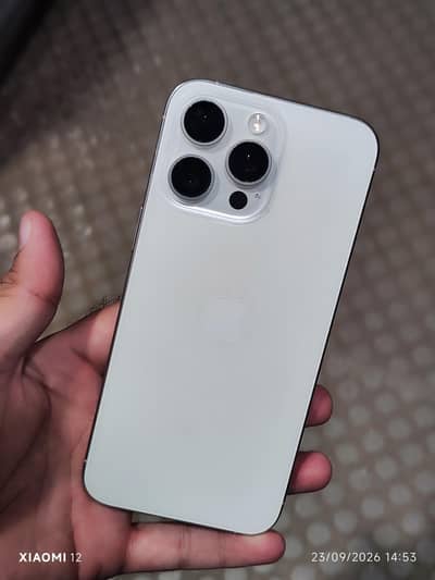 iPhone 15 Pro Max JV