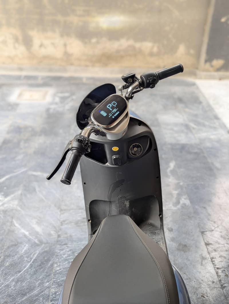 scooty 4