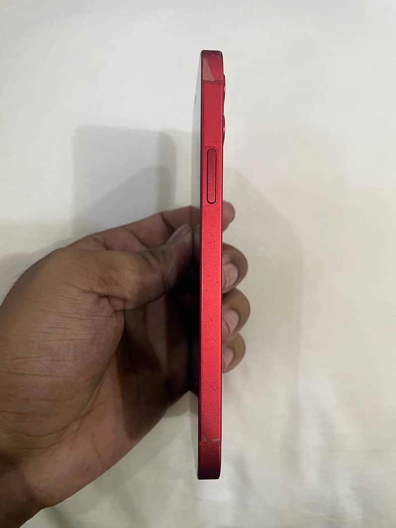 Apple iPhone 12 4