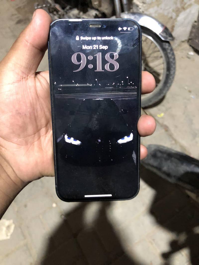 Apple iPhone 12 1