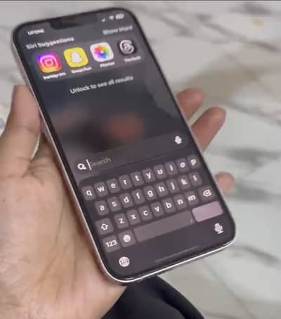 Apple iPhone 13
