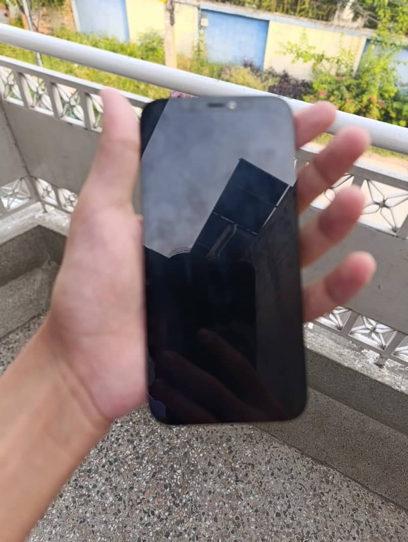 Apple iPhone 12 Pro 1