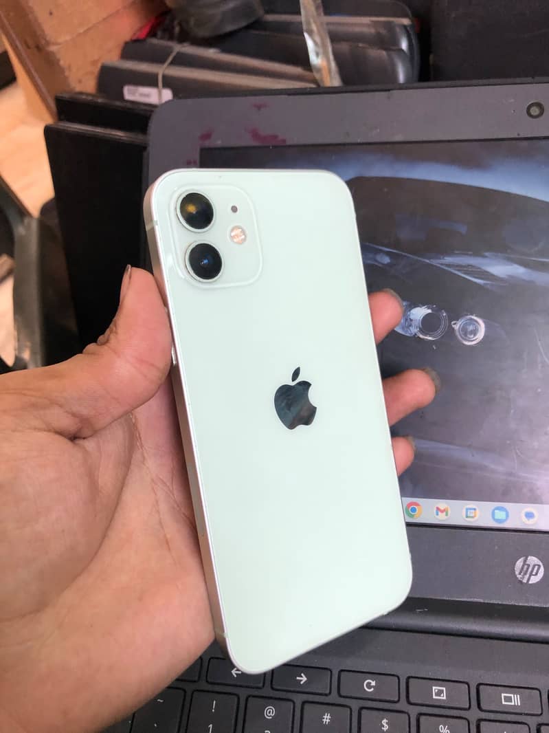 Apple iPhone 12 0