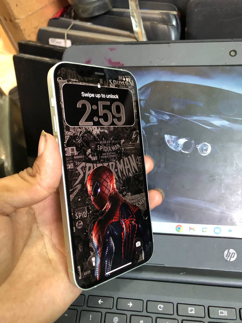 Apple iPhone 12 2