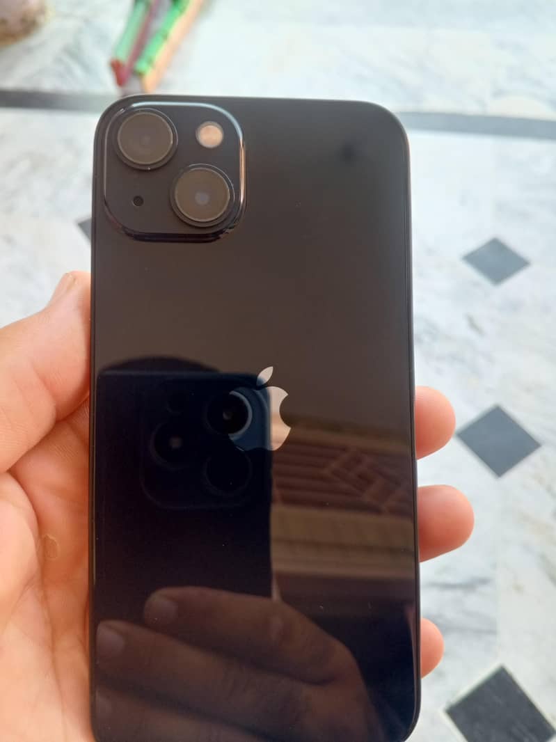 Apple iPhone 13 3