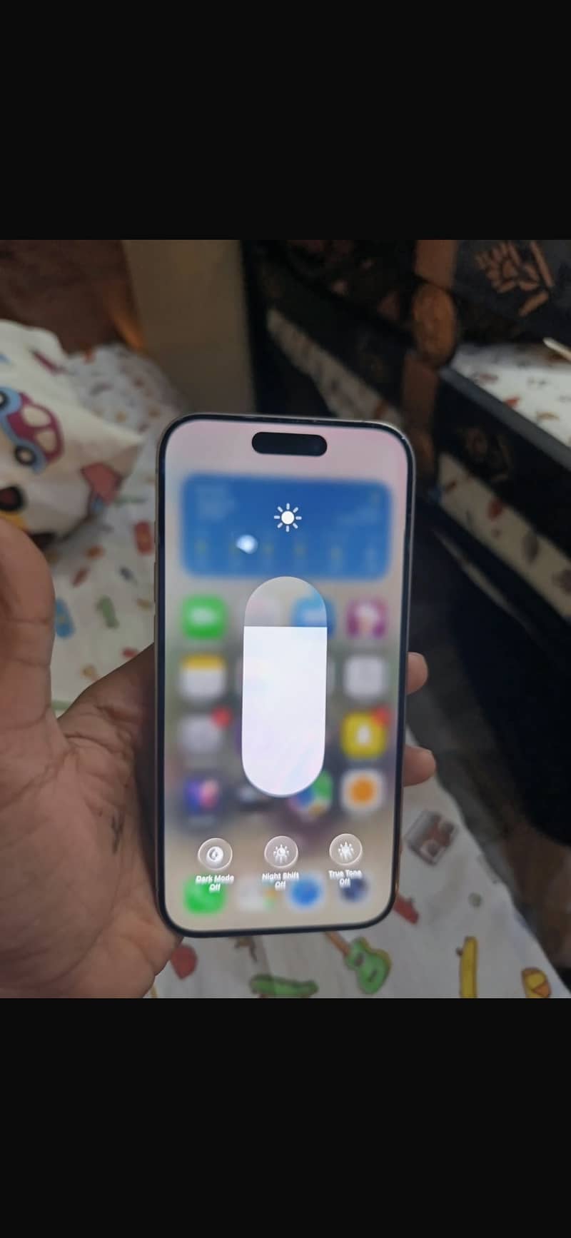 Apple iPhone 15 Pro 2
