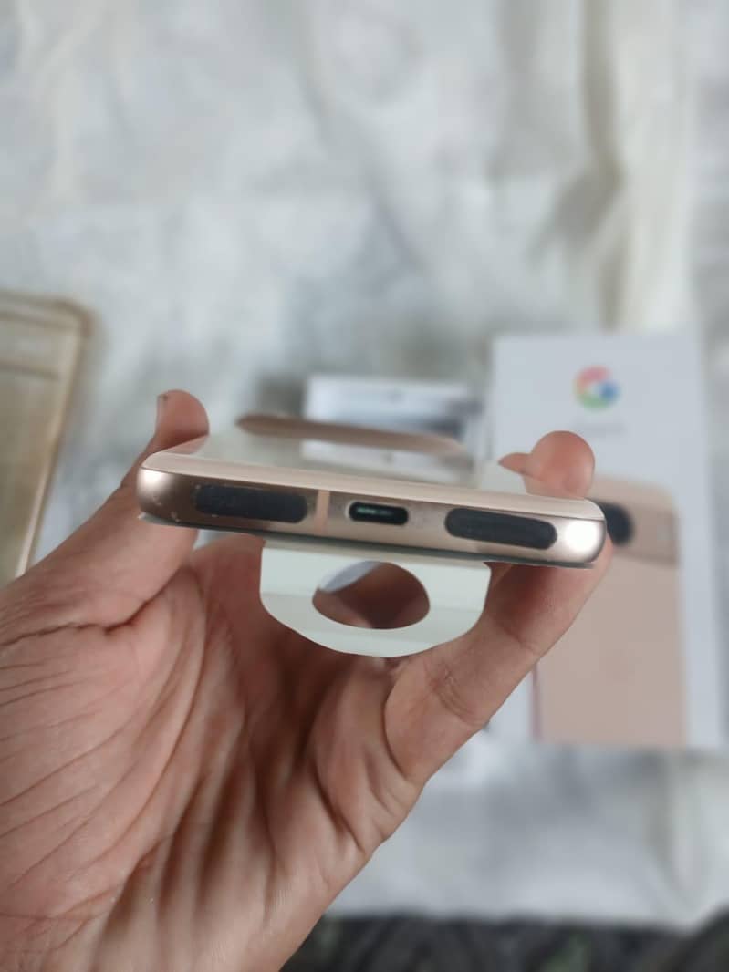 Google Pixel 8 2