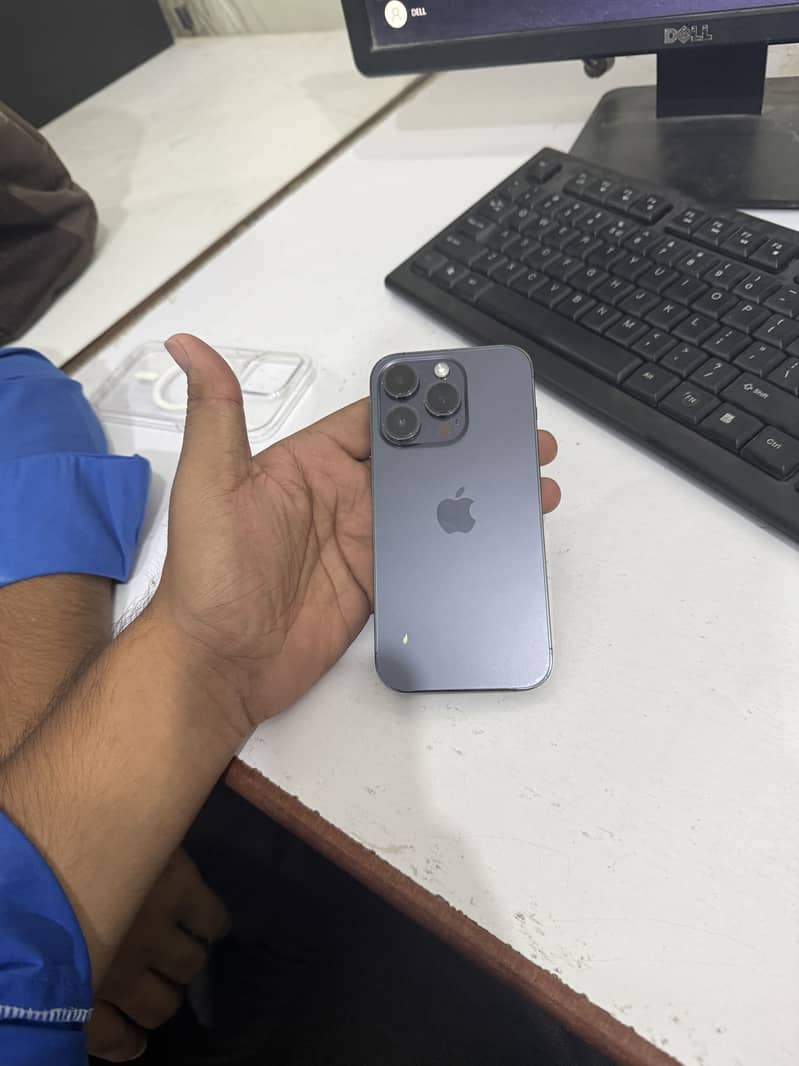 Apple iPhone 14 Pro 0