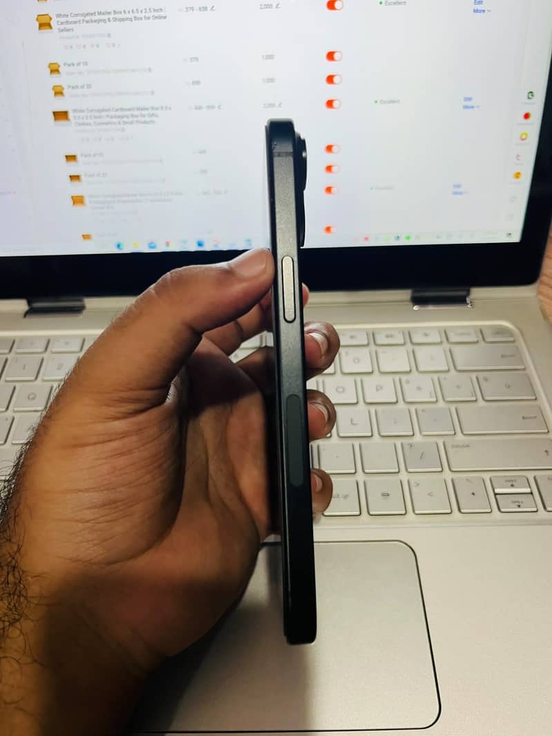 Apple iPhone 15 6