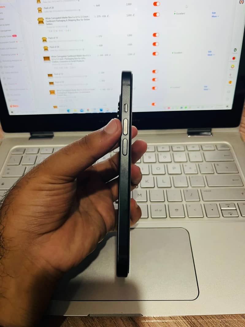 Apple iPhone 15 7
