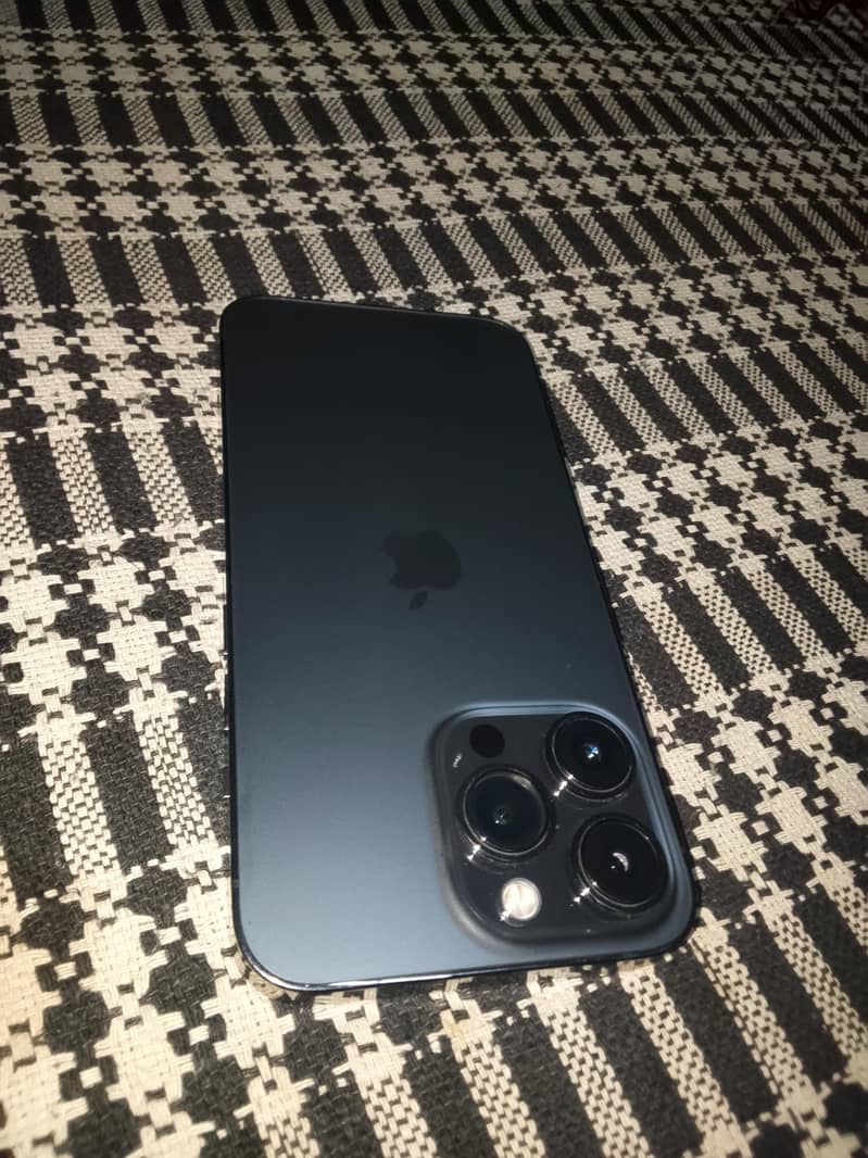 Apple iPhone 13 Pro 3