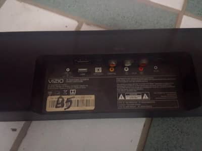 VIZIO sound bar and woofer