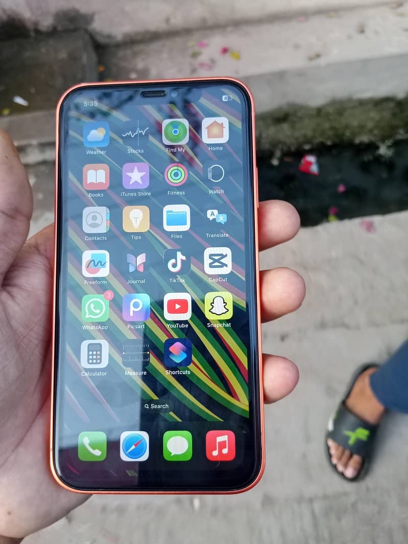 Apple iPhone XR 3
