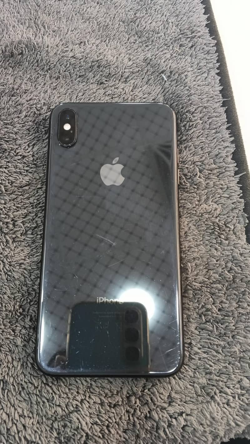 iphone xs max 1