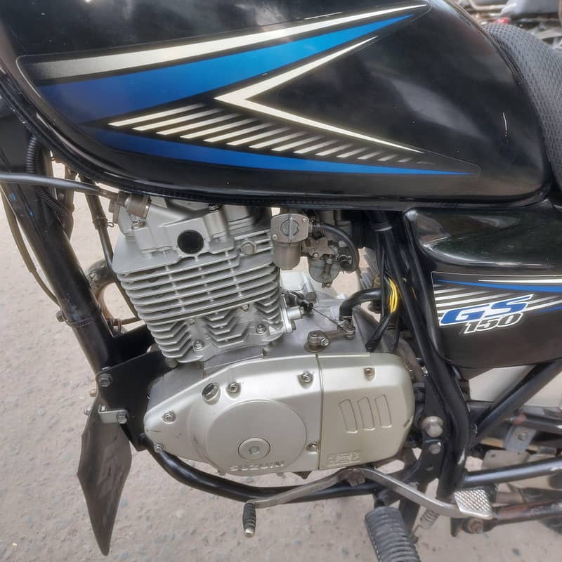 Suzuki GS150 1
