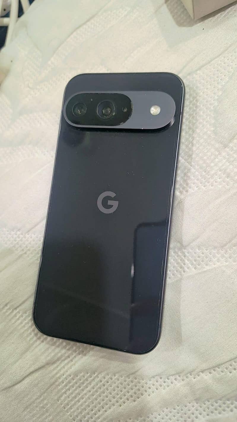 Google Pixel 9 5