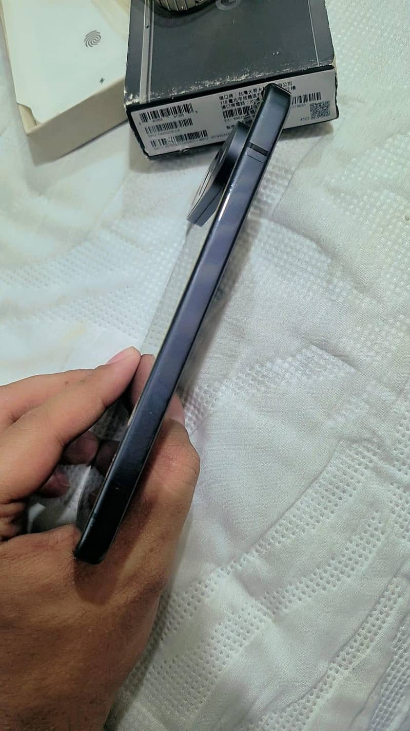 Google Pixel 9 6