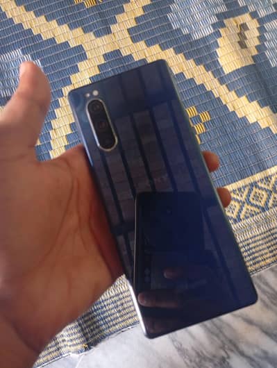 Sony Xperia 5