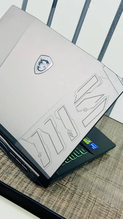 MSI Pulse | I7 13700H | 16G D5| 2K QHD |  RTX 4060 08 GB Gaming Laptop