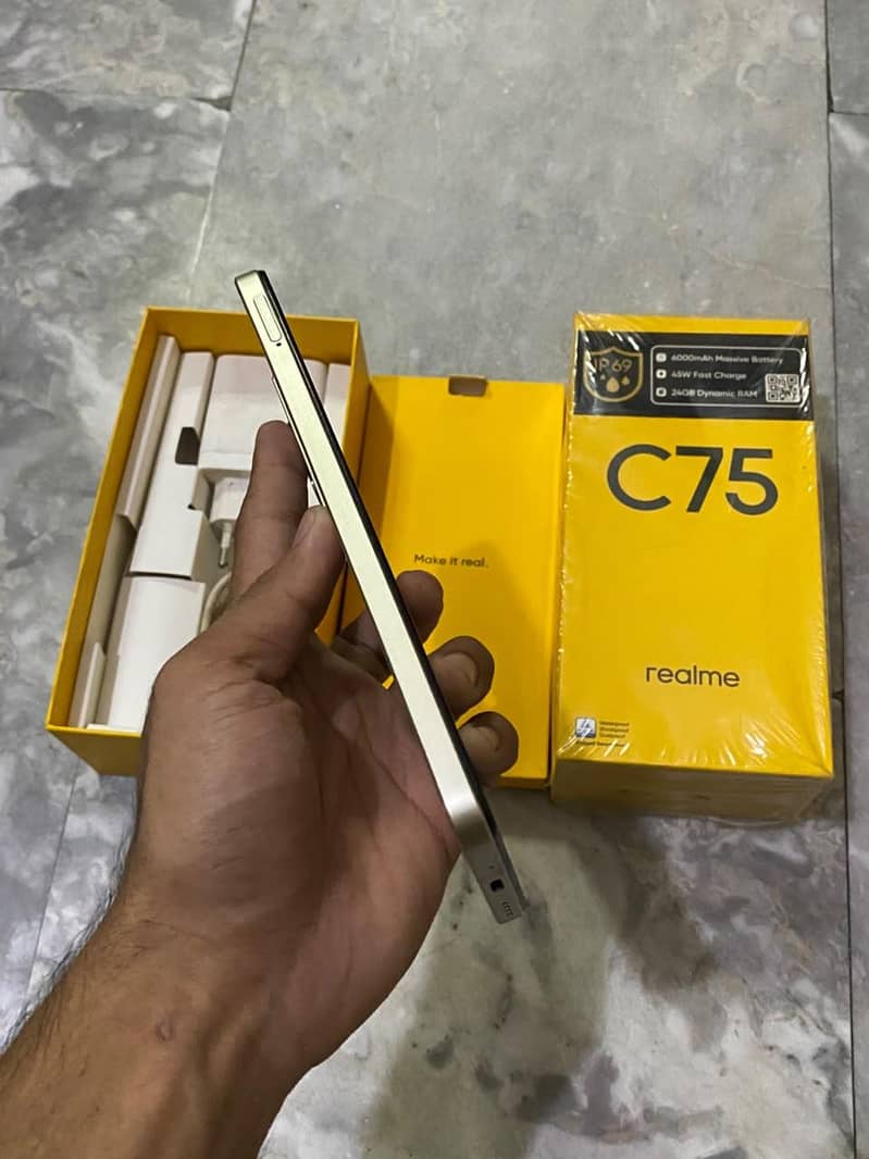 Realme C75 1