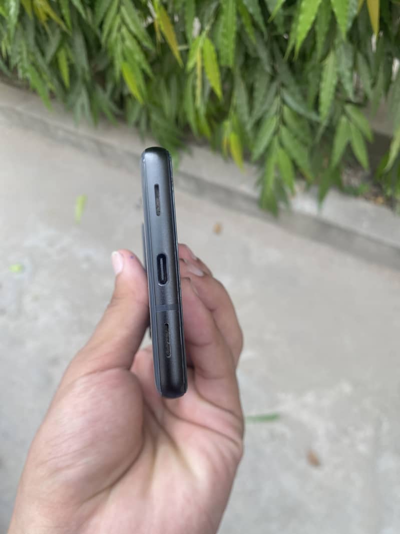 Google Pixel 6a 3