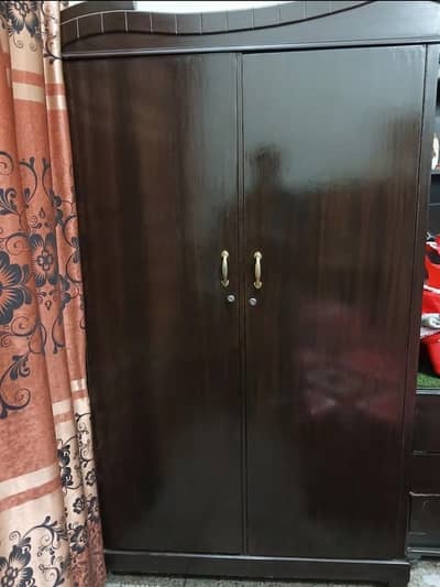 2 Door Wooden Wardrobe / Almari – Good Condition