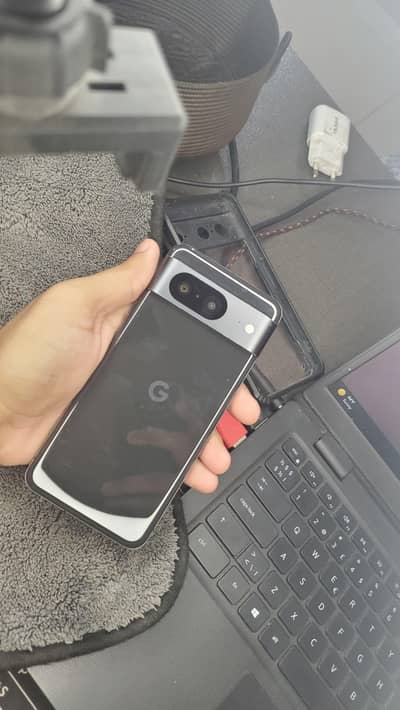 Google Pixel 8 Condition 9.6/10 Good Condition CPD Approved