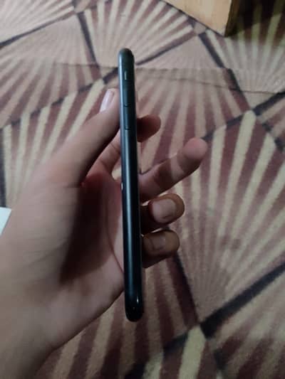 Apple iPhone XR