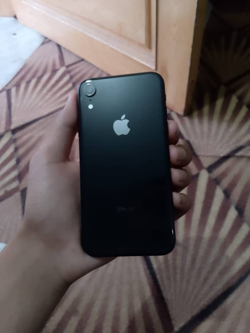 Apple iPhone XR 3