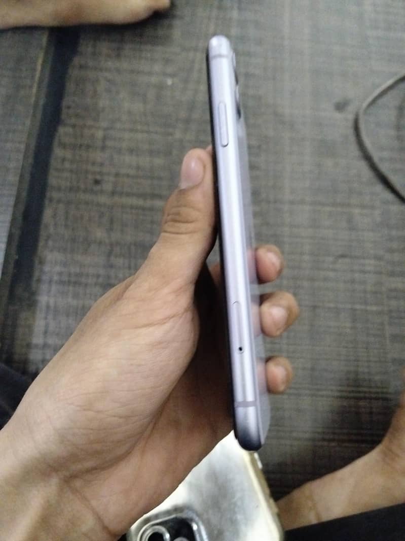 Apple iPhone 11 2