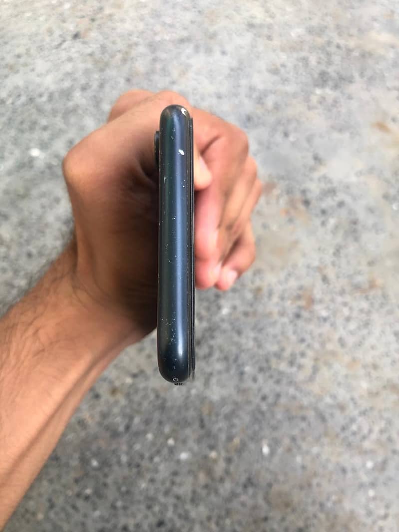 Iphone XR 8