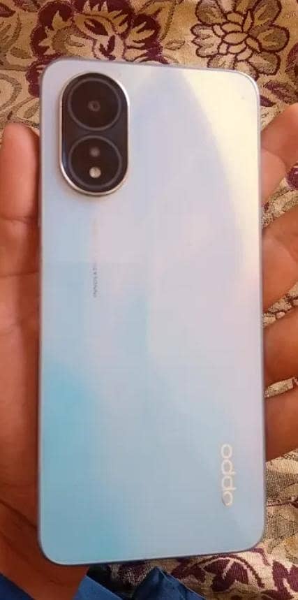 OPPO A18 0