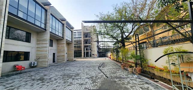I-10 IT 36,000 Sqft Brand New Building for Rent Big Parking