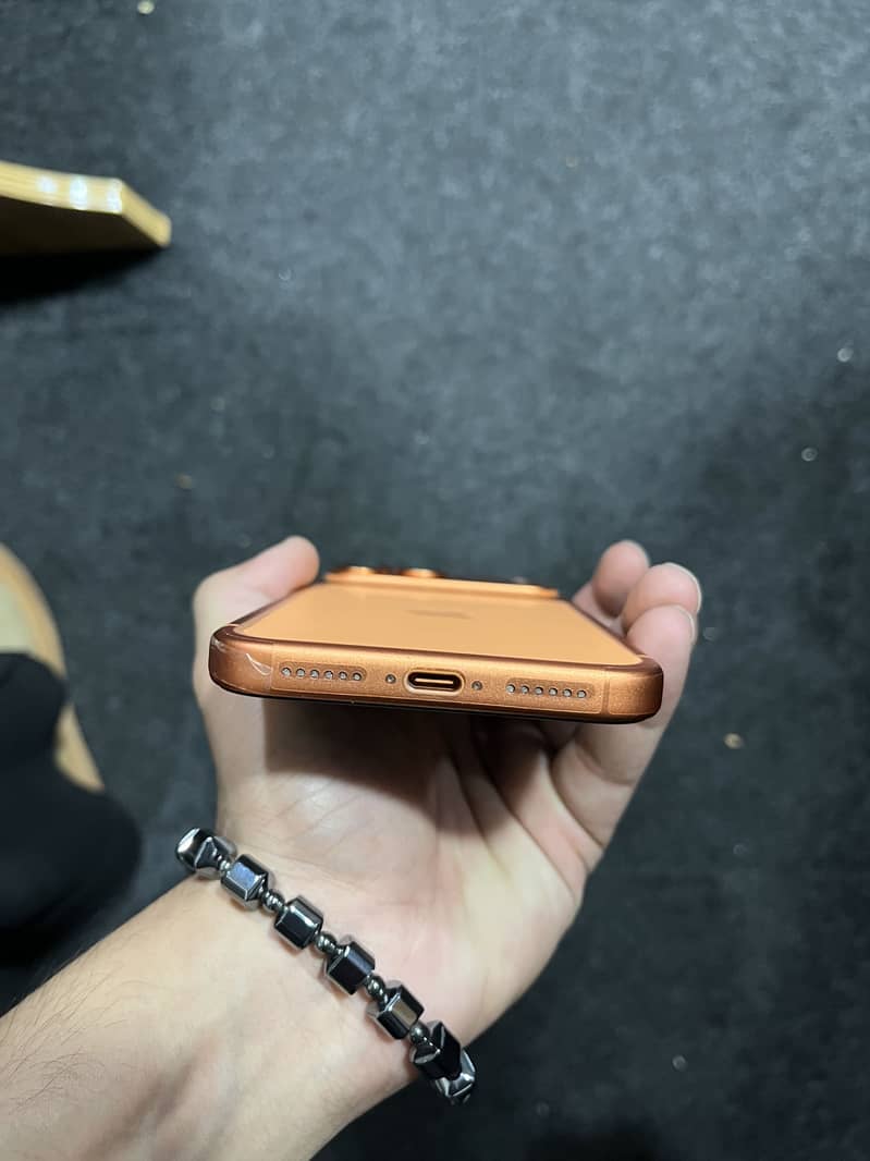Apple iPhone 17 Pro Max 1