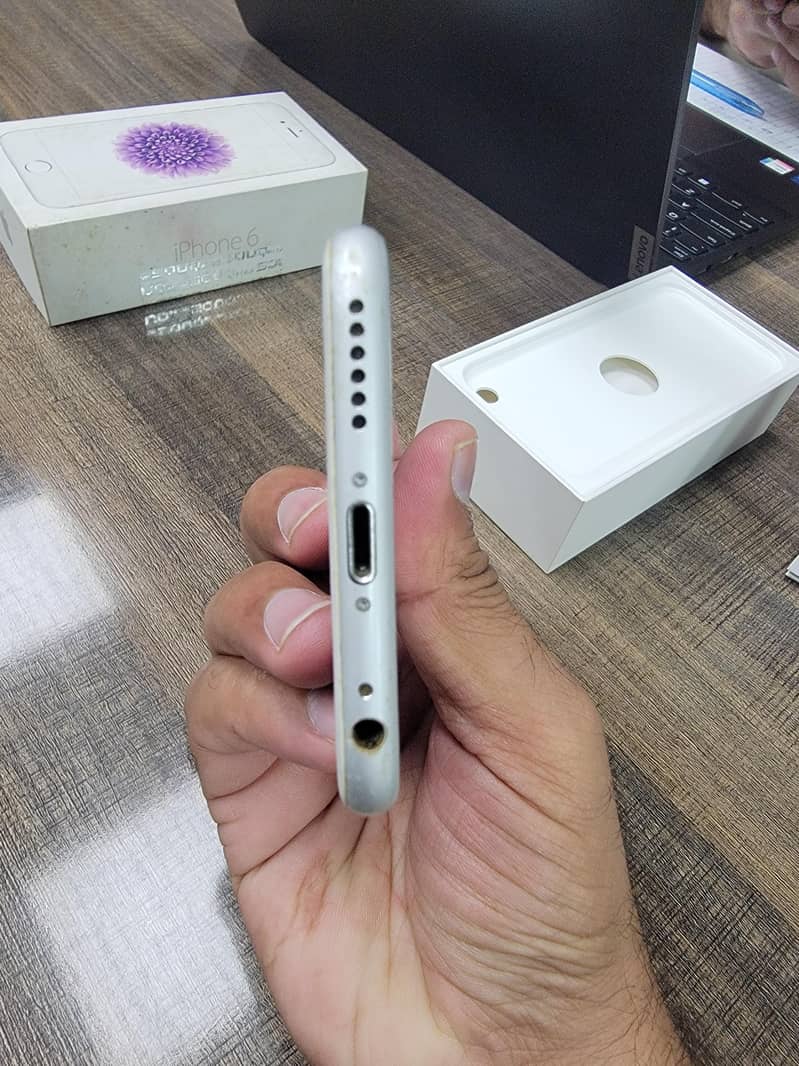 Apple iPhone 6 4