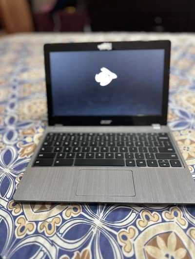 Acer c740 Chromebook convert to laptop