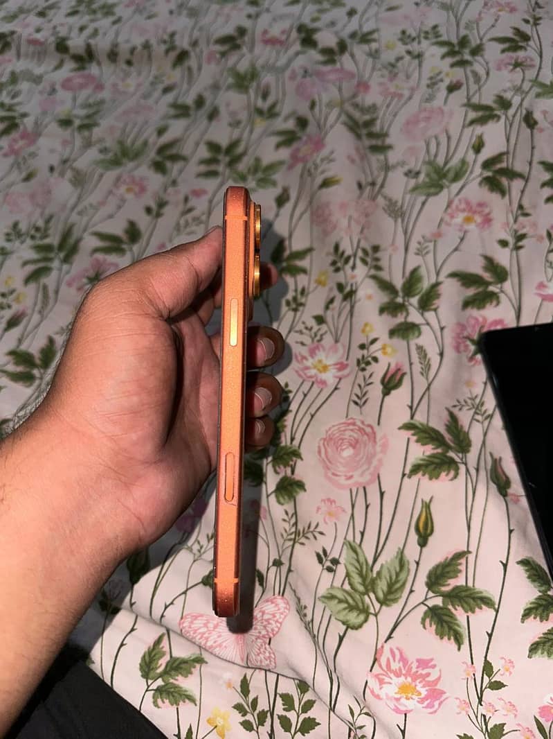 Apple iPhone 17 Pro Max 1