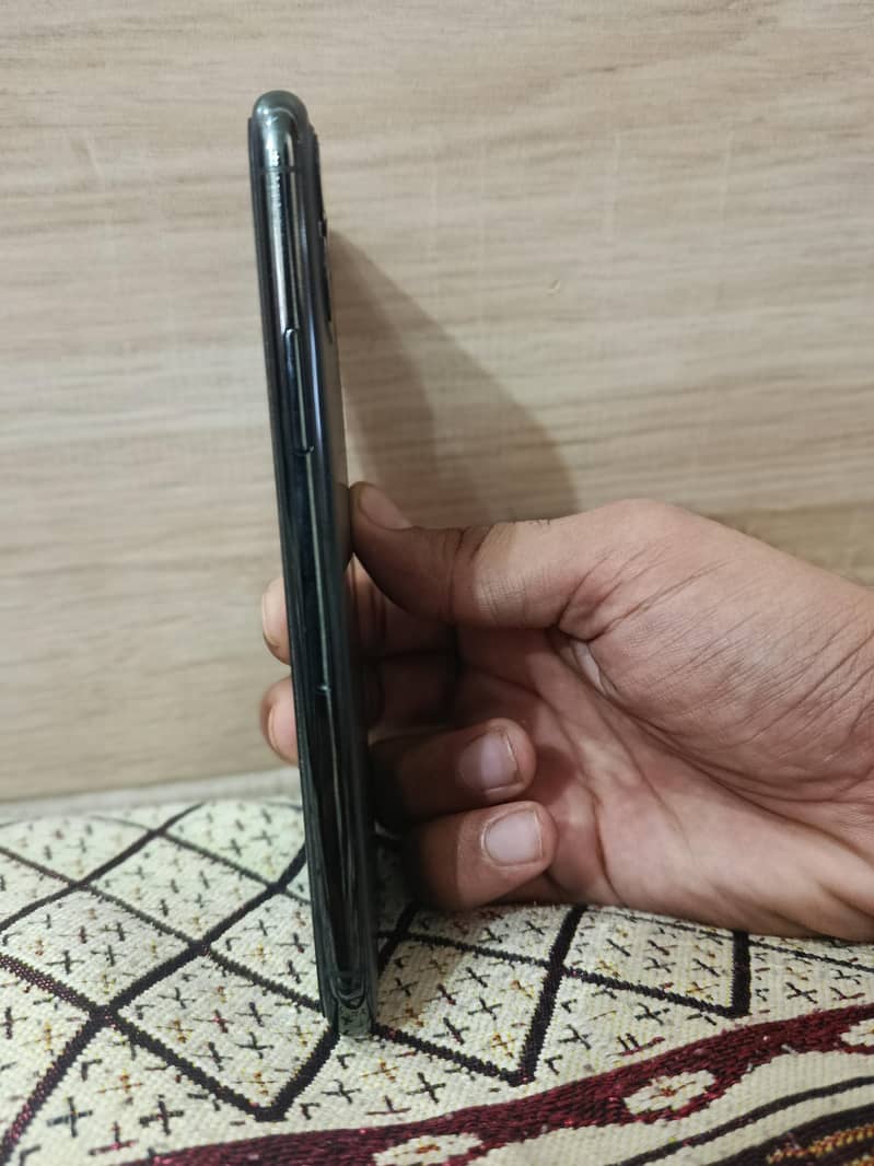 Iphone 11 pro 1