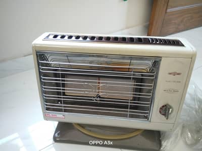 2 Heaters 1 Electric & Gas and 1 only Gas Heater