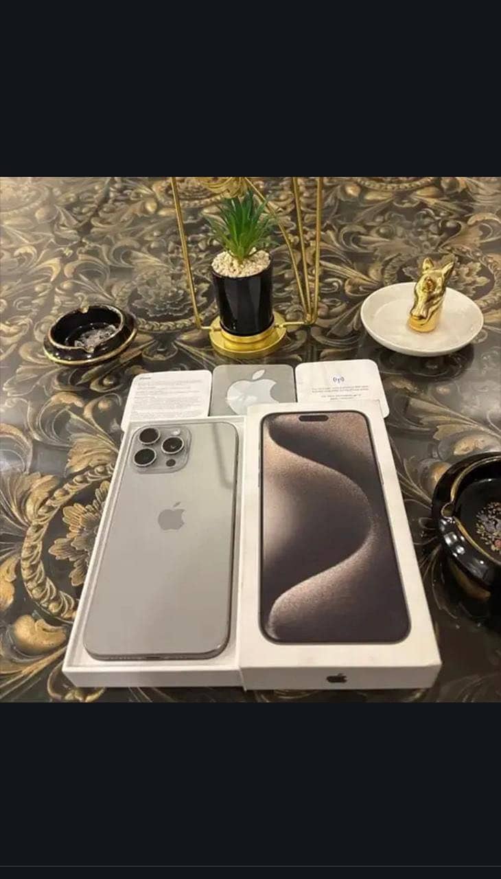 Apple iPhone 15 Pro Max 2