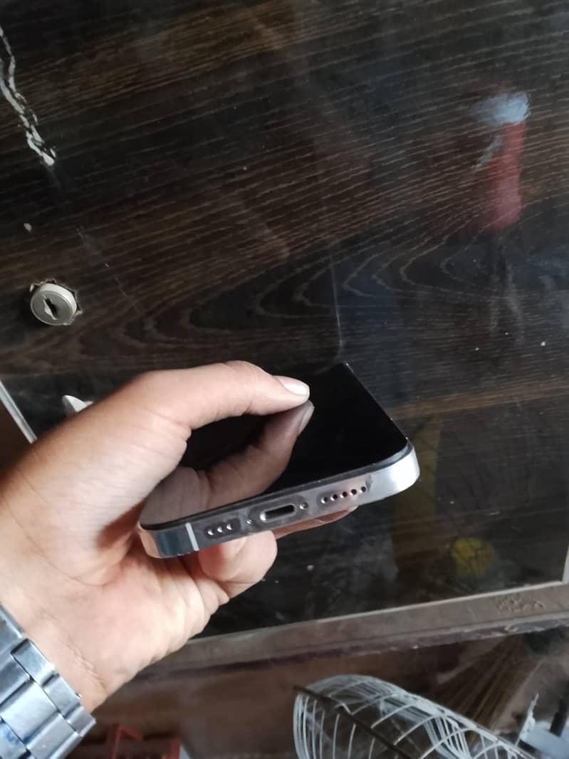 Apple iPhone 12 Pro 3