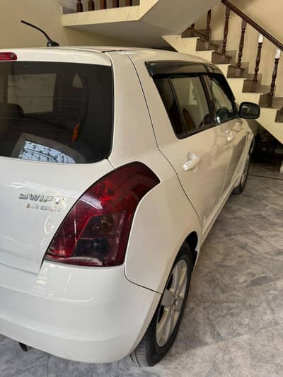 Suzuki Swift 2012