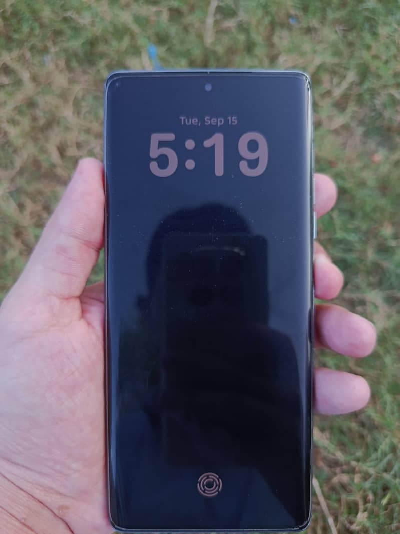 Tecno CAMON 40 Pro 0