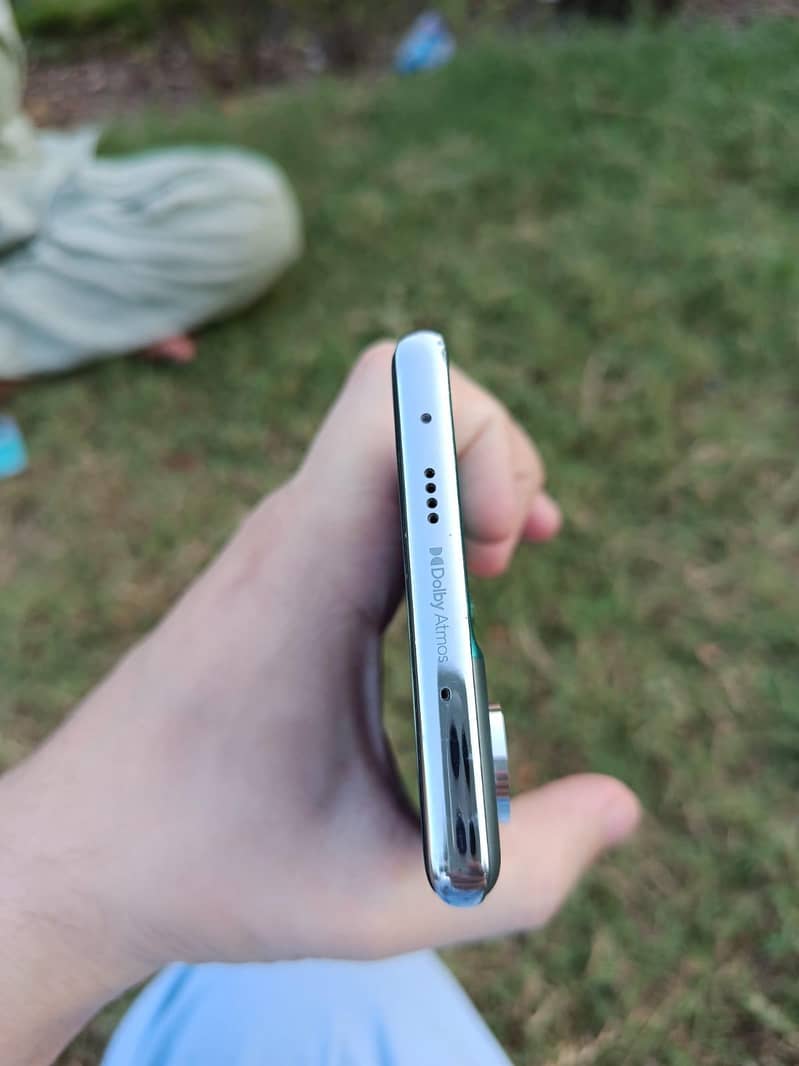 Tecno CAMON 40 Pro 4