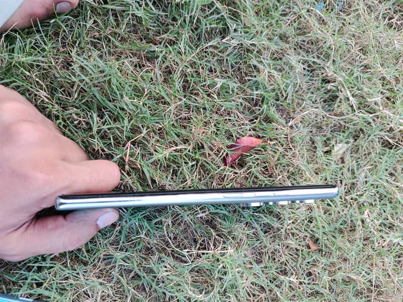 Tecno CAMON 40 Pro 6