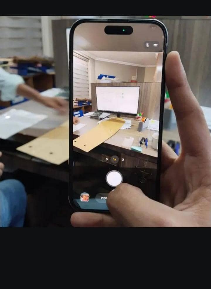 Apple iPhone 15 2